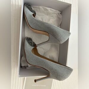 Manolo Blahnik Hangisi Silver Glitter Pump